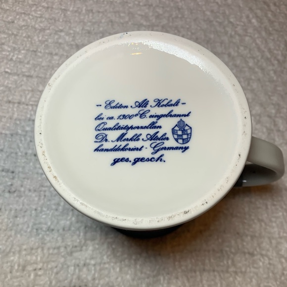 Authentic German Stein Blue and White Excellent Condition - Picture 4 of 5